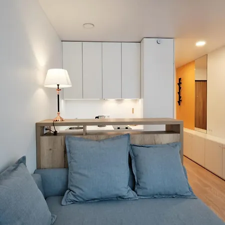 Cosy Near Akropolis And Svyturio Arena Apartment *